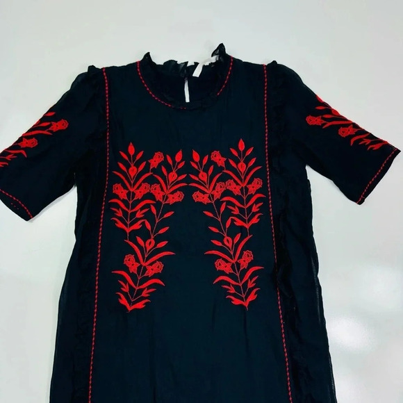 Zara Embroidered Dress Floral Ruffle Trim Black Red‎ Short Sleeve Size XS - Picture 4 of 10